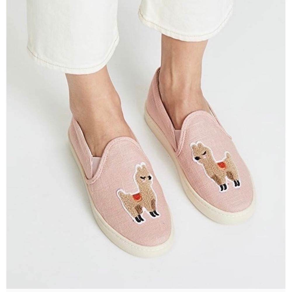 Soludos Llama Slip On Canvas Sneakers‎ in Dusty Rose 6.5 Women's Llama Applique